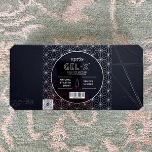 Aprés Gel-X Soft Gel Nail Extensions Natural Stiletto Short